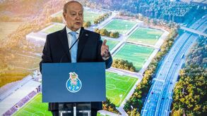 Pinto da Costa ironiza: «Um prazer terem assistido à descrição desta utopia e deste maravilhoso chorrilho de mentiras»