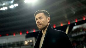 Diretor desportivo do Bayern quebra o silêncio sobre Xabi Alonso: «Já sabia, é um senhor»