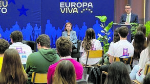 Europa vai às escolas para dar voz aos jovens