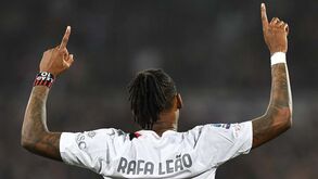 Pioli: «Dependemos do Rafael Leão, tal como o Paris SG depende do Mbappé»