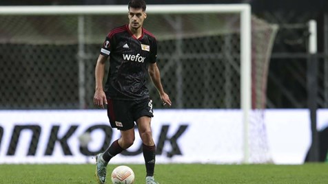 Diogo Leite em foco: cumpre 50 jogos na Bundesliga e está na mira do  Leverkusen - Alemanha - Jornal Record