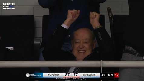 President Pinto da Costa chanted in the stands