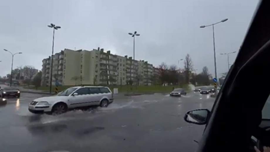 Precipitação deverá permanecer durante os próximos dias