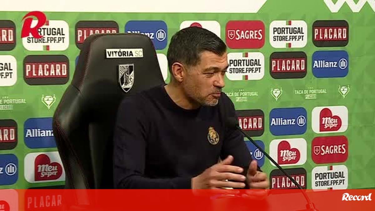 Conceição e o recado de Álvaro Pacheco no final do jogo: «Veio dizer-me 'ainda não passaste'»