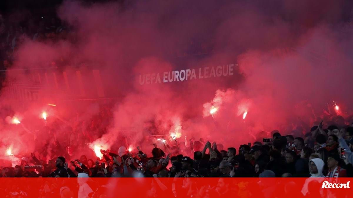 «Esta decisão é das autoridades locais»: UEFA à margem da proibição aos adeptos do Benfica