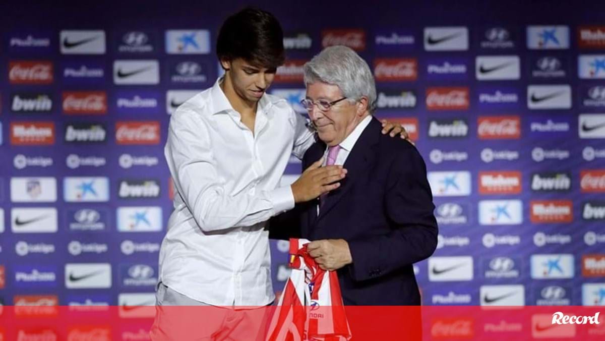 João Félix sobre presidente do At. Madrid: «Sempre foi bom para mim, especialmente para a minha mãe»