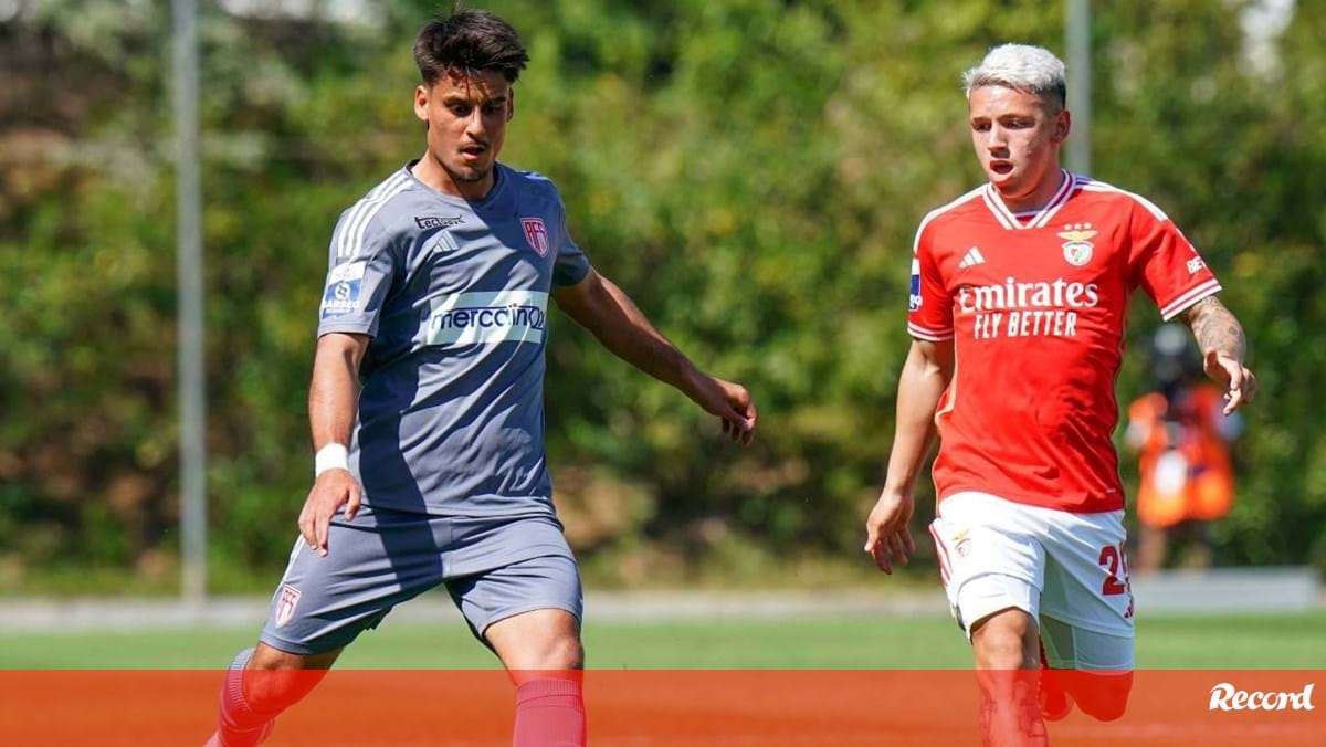 Benfica B 0-1 AVS; Penálti em cima do apito final decide a partida