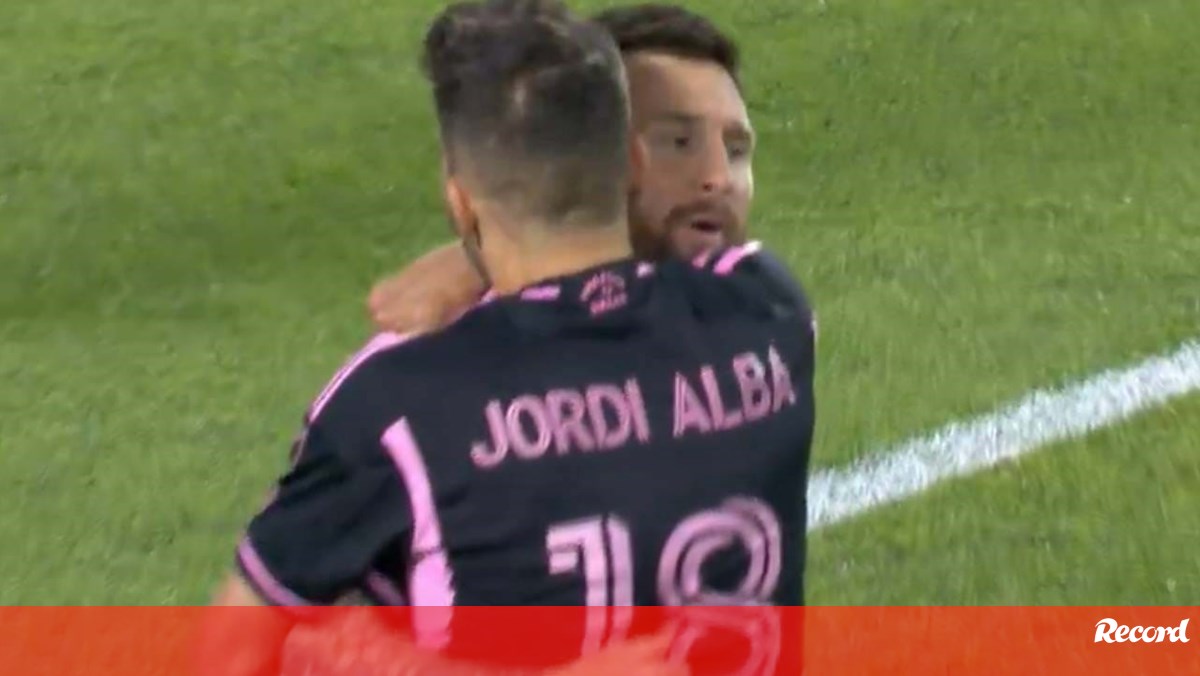 Messi marca um grande golo de fora da área na vitória do Inter Miami