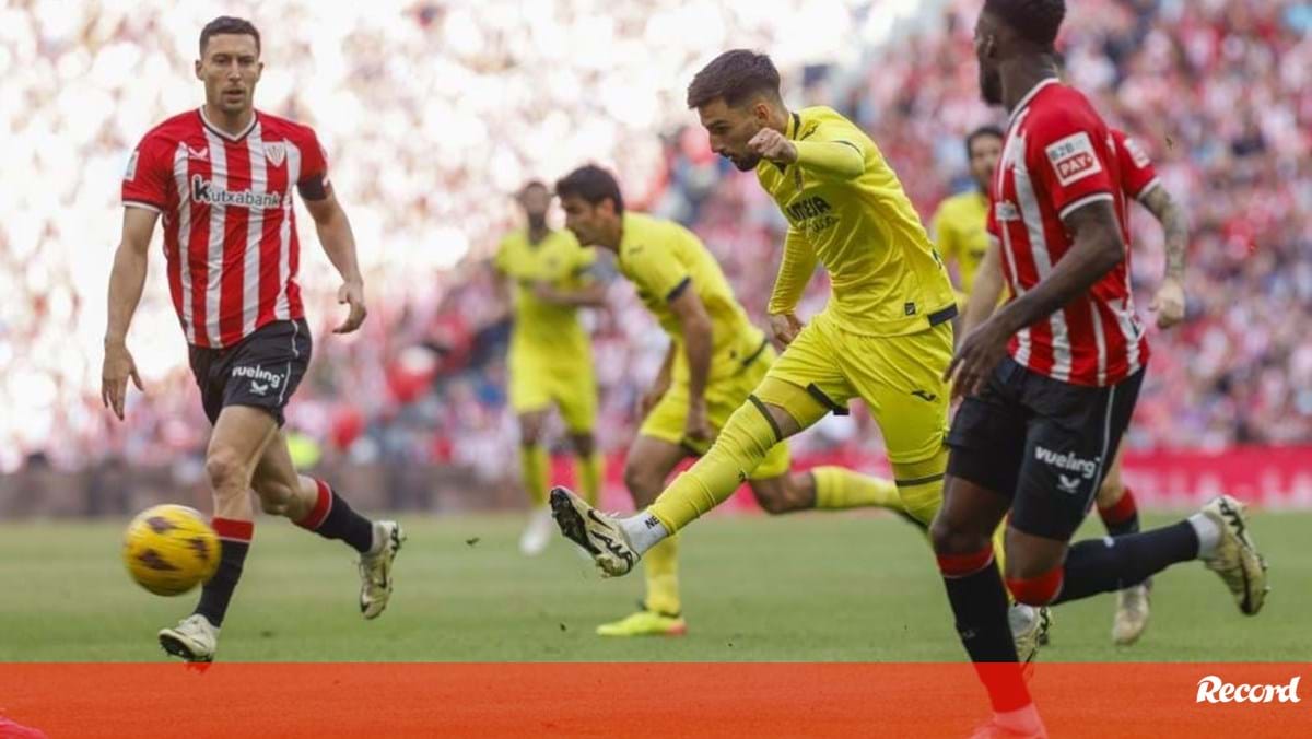 Athletic Bilbau cede empate 'fora de horas' e atrasa-se na corrida à 'Champions'