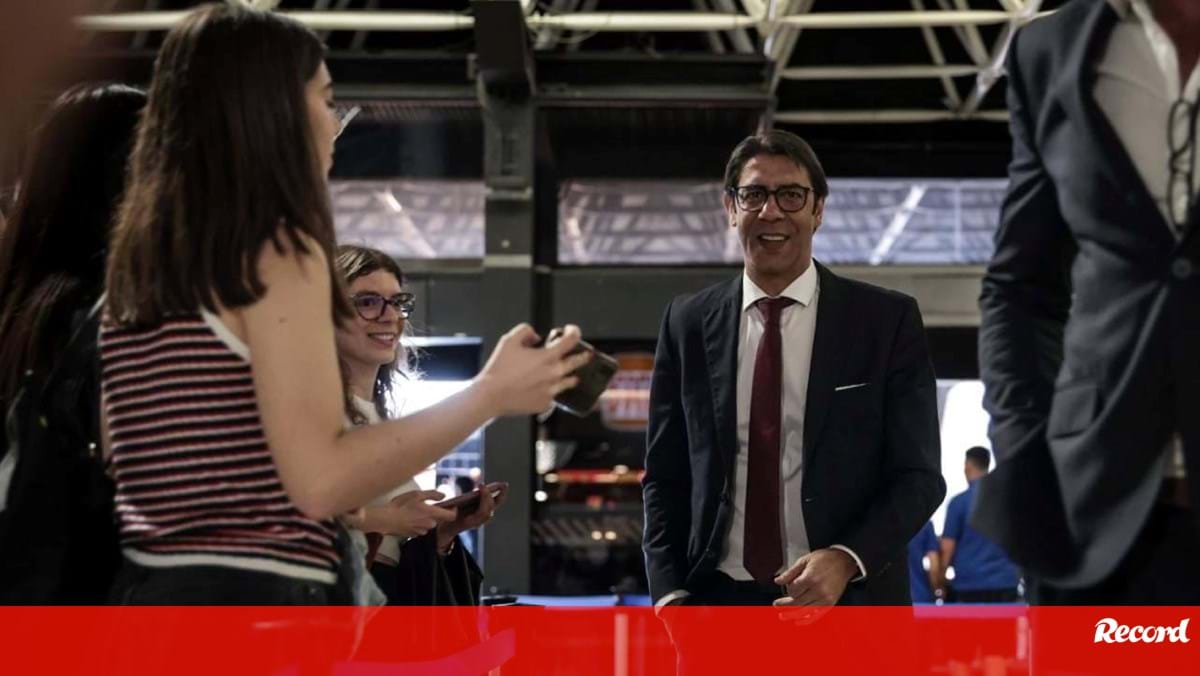 Rui Costa otimista antes da viagem para Marselha: «Sempre confiante»