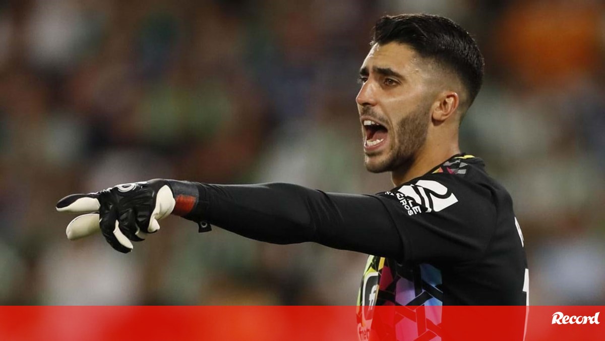 Rui Silva no topo da La Liga: português tem a segunda melhor percentagem de defesas em Espanha