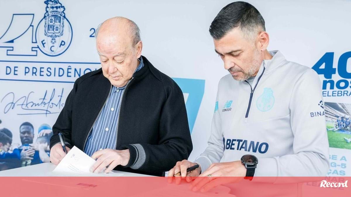 Sérgio Conceição após renovar até 2028: «Não estou agarrado ao lugar»