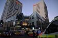 Tiroteio e esfaqueamento em centro comercial em Sydney