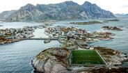 97. Henningsvaer Stadion (Lofoten, Noruega), 500