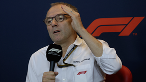 CEO da Fórmula 1 responde às críticas de Verstappen e Alonso: «Se não querem correr na F1, não têm que fazê-lo»
