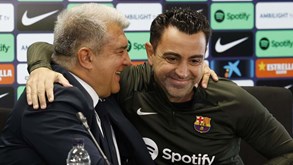 Xavi explica continuidade no Barcelona: «A cumplicidade e o apoio dos jogadores foi o mais importante»
