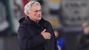 Ex-craque do Bayern apela à saída imediata de Tuchel e aponta novo técnico: «Mourinho é extraordinário»