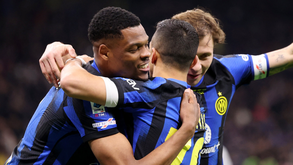 Inter Milão regressa aos triunfos e está cada vez mais perto do título em Itália