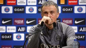 Luis Enrique e a atitude de Mbappé: «Tenho 53 anos, já tenho uma parte do meu corpo careca»
