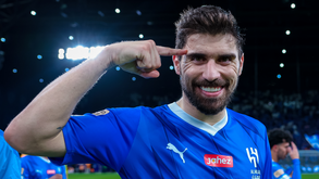 Sem a grande referência Mitrovic, Al Hilal de Jorge Jesus bate Al Akhdoud e soma 31.ª vitória seguida