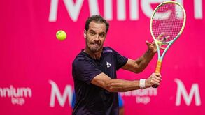 Gasquet agarrou a 