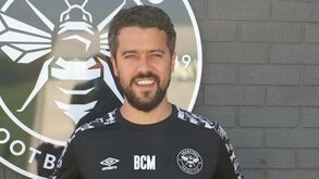Há uma nova moda no futebol: os gurus das bolas paradas