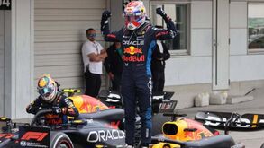 Verstappen vence GP do Japão e a Red Bull soma mais uma dobradinha