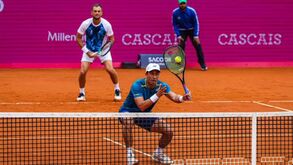 Gonzalo Escobar e o Aleksandr Nedovyesov sagram-se campeões de pares do Estoril Open