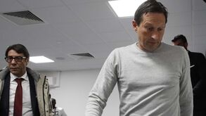 Rui Costa segura Roger Schmidt apesar da insatisfação