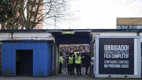 Sporting coloca à venda bilhetes para Famalicão: lesados do jogo adiado terão prioridade