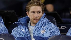 Guardiola explica De Bruyne no banco frente ao Real Madrid: «Chegou a vomitar»