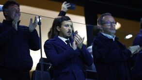 Presidente do Marselha ameaça faltar ao jogo na Luz caso adeptos franceses não possam entrar no estádio