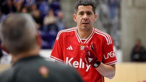 Carlos Nicolía é baixa no Benfica devido a lesão