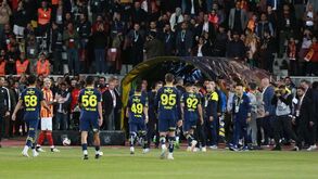 Fenerbahçe multado em 115 mil euros por abandonar final da Supertaça da Turquia