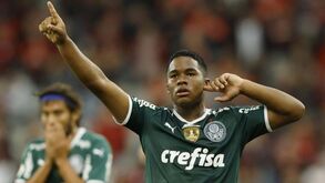 Adolescentes que valem milhões: há um português entre os jovens craques mais valiosos do mundo