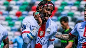U. Leiria-Länk Vilaverdense, 3-1: Leirienses vencem com hat-trick de Bryan Róchez