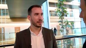 Conciliar a família com a vida política: Eurodeputado João Albuquerque mostra o seu dia a dia no Parlamento Europeu