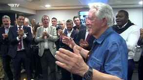 Glórias do Benfica cantam os parabéns a José Augusto