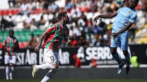 A crónica do E. Amadora-Rio Ave, 2-2: tragédia grega com balde de gelo 