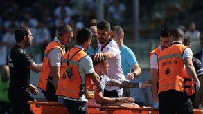 João Mendes foi operado ao tornozelo esquerdo para corrigir uma fratura