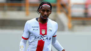 Bryan Róchez entra em lote restrito