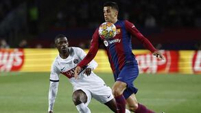 «Tonto»: Ferdinand arrasa João Cancelo após derrota do Barcelona com o PSG