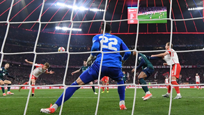 A crónica do Bayern-Arsenal, 1-0: Cabeça de Kimmich foi segredo do sucesso