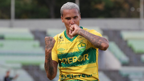 Deyverson brinca com Haaland: «Vou mandar-te o meu DVD»