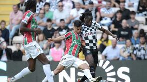 Homenagens sentidas no Boavista-Estrela Amadora