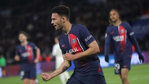 Gonçalo Ramos brilha diante do Lyon e chega à dezena de golos na Ligue 1