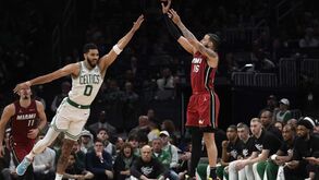 Tatum embala Celtics rumo à primeira vitória nos playoffs