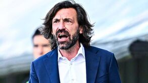 Pirlo e equipa da Sampdoria foram a restaurante de peixe mas correu mal: houve corrida ao WC a meio do jogo