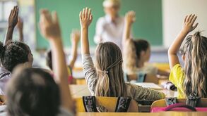 Despacho do ministro da Educação dá uma semana de férias no mês de agosto