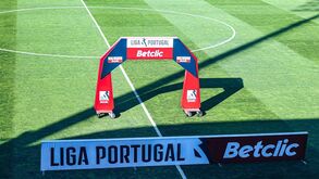 O onze do Benfica para o jogo com o Farense